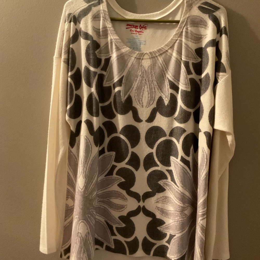 Ladies sweater